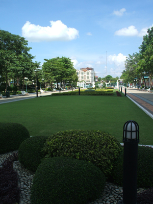 Thai garden lawn