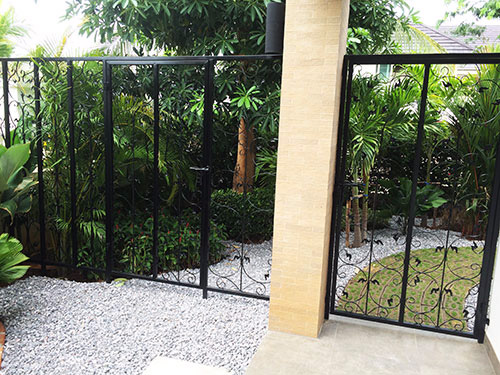 attractive garden gates thailand