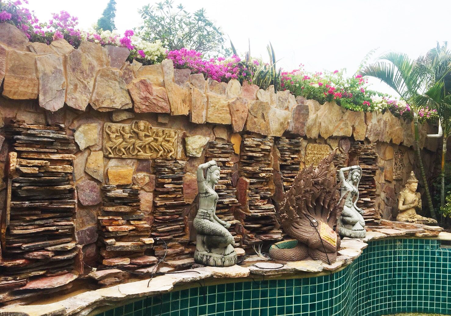 Ornamental Rock Water Wall, for Courtyard Garden, in Pattaya - Thai