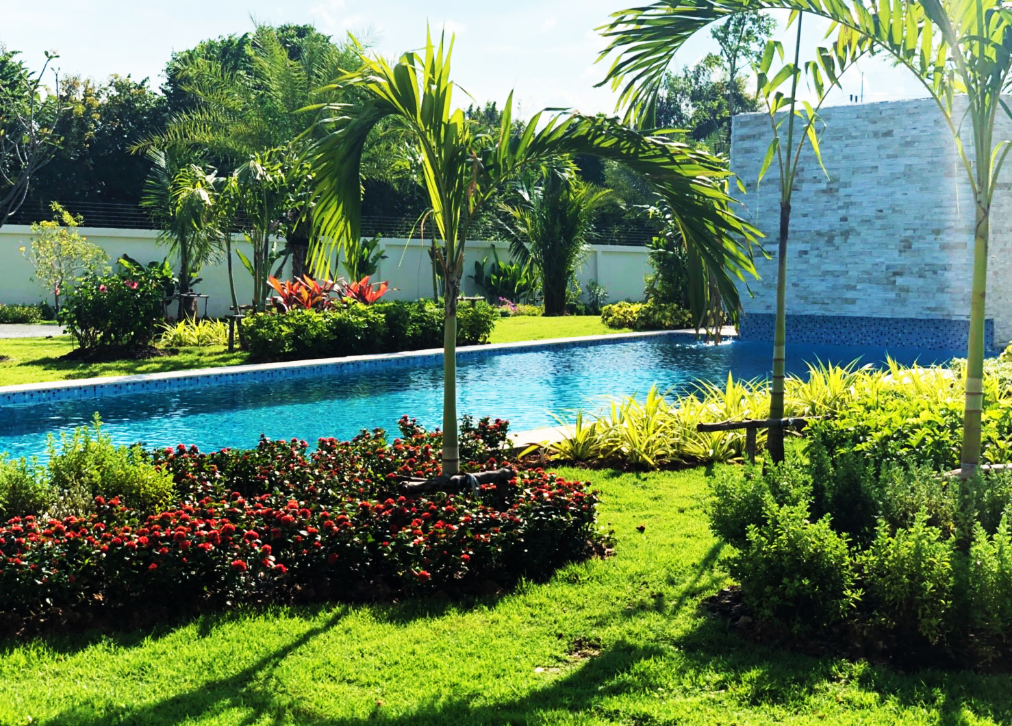 Tropical Landscaping Transformation, for Large Garden and Home in Hua Hin ... - Thai Garden Design Tropical Landscaping Transformation, for Large Garden and Home in Hua Hin ... - Thai Garden Design on Tropical Garden Landscape
 id=15856