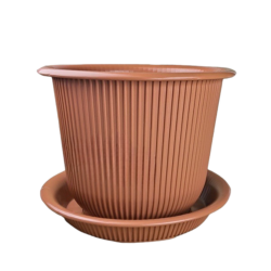 Colorful Plastic Plant Pots (Red)